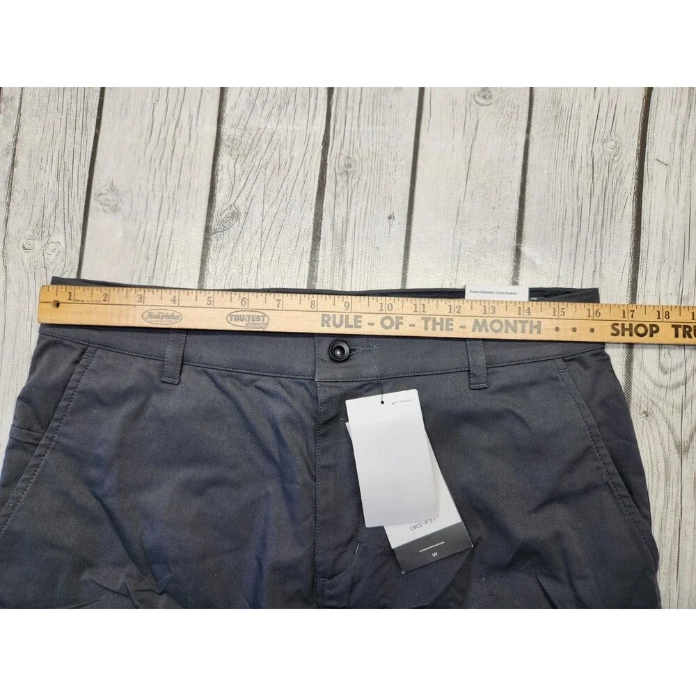 Nike Standard Fit Mens M 32 Dark Smoke Gray Chino Golf Shorts UPF-40+ DA4142-077